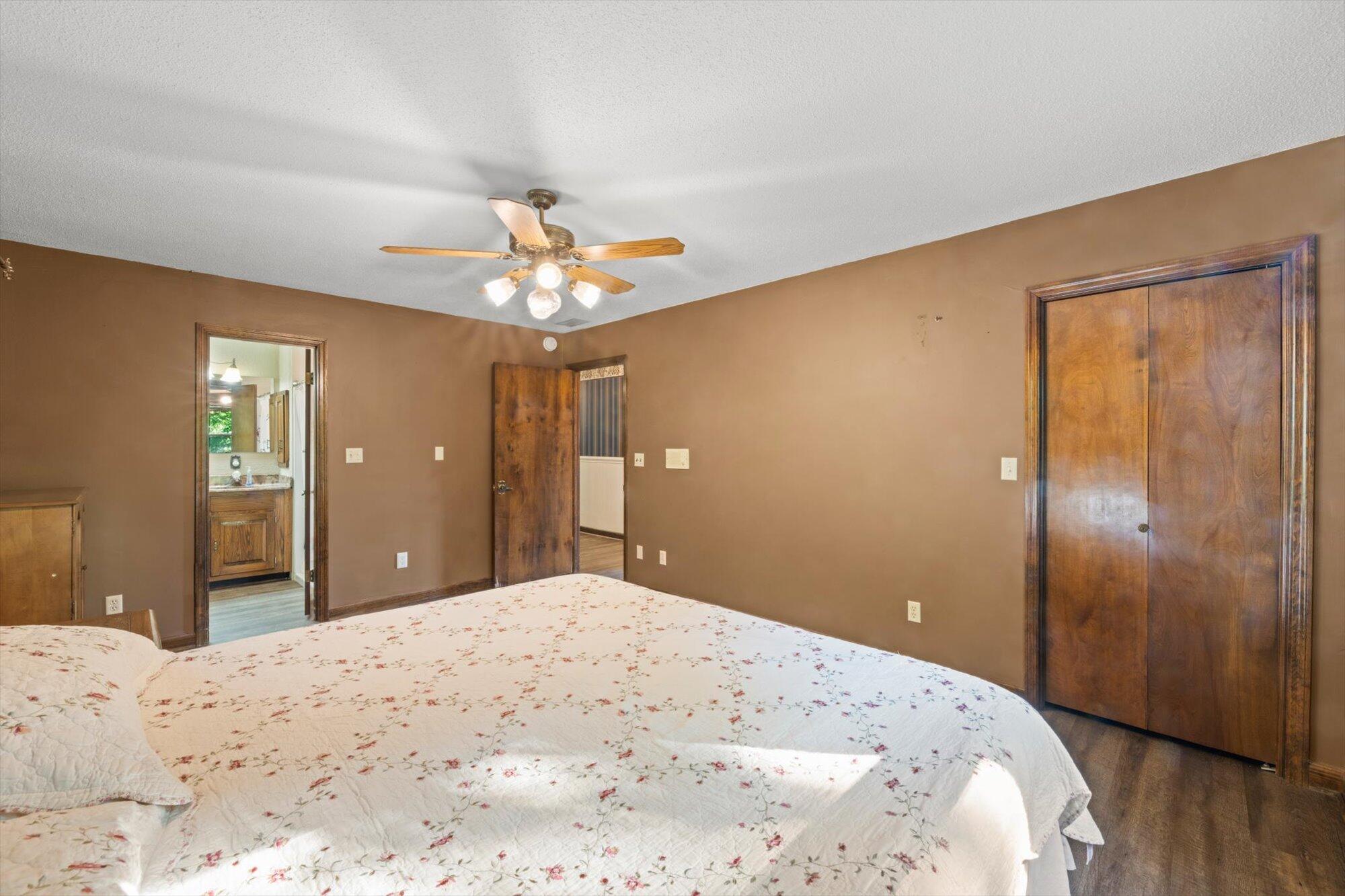 Athens, Tennessee, 37303, United States, 4 Bedrooms Bedrooms, ,3 BathroomsBathrooms,Residential,For Sale,1983022