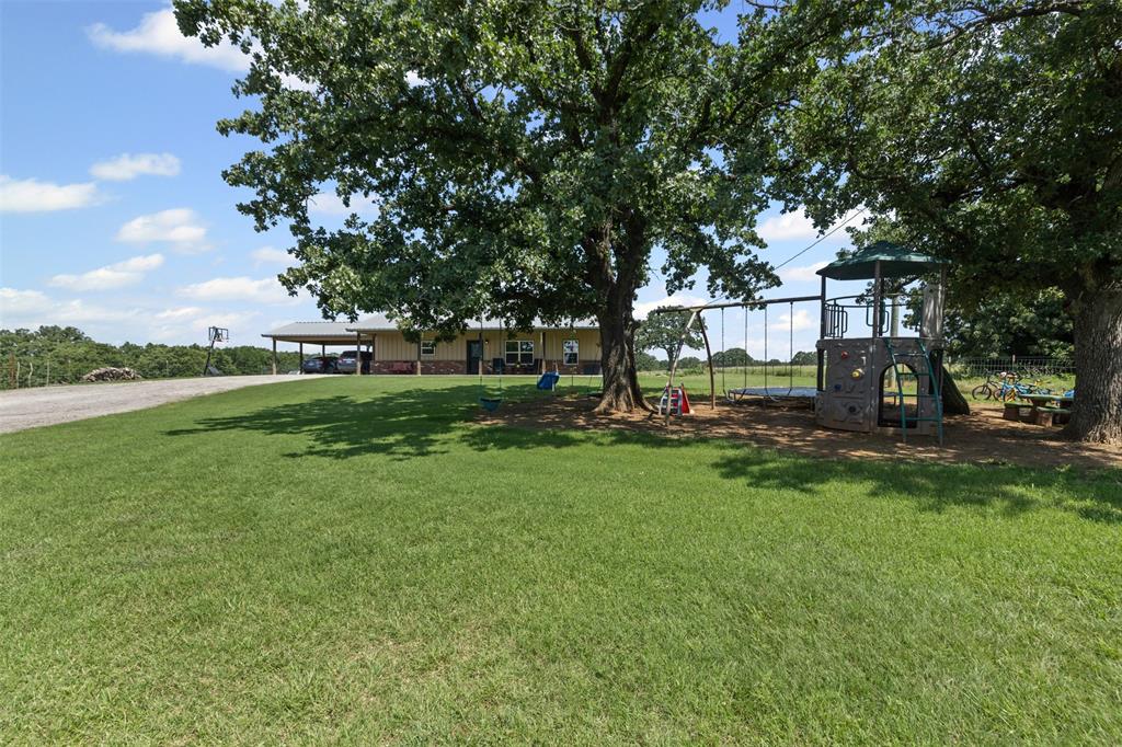 Covington, Texas, 76636, United States, 4 Bedrooms Bedrooms, ,2 BathroomsBathrooms,Residential,For Sale,1847211