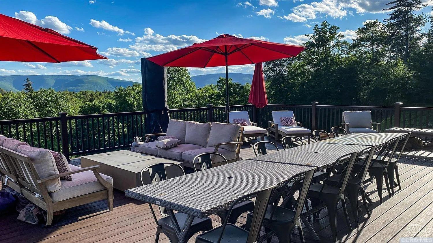 Tannersville, New York, 12485, United States, 6 Bedrooms Bedrooms, ,5 BathroomsBathrooms,Residential,For Sale,1947119