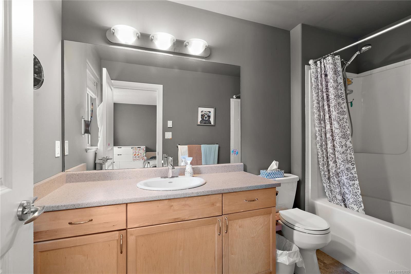 VICTORIA, British Columbia, V8T 0A3, CA, 3 Bedrooms Bedrooms, ,Residential,For Sale,1950052
