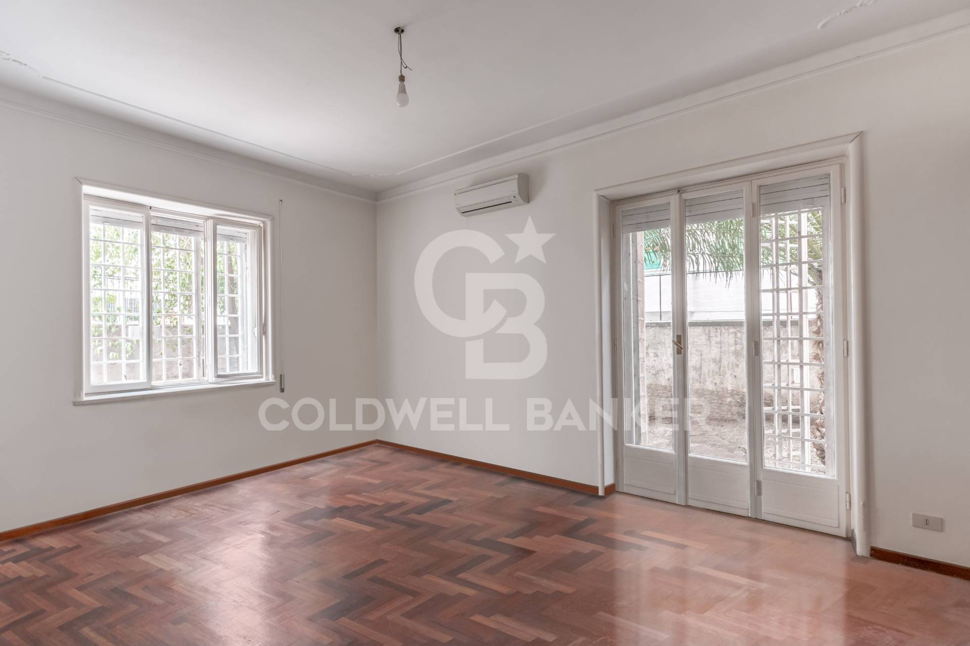 Roma, Roma, 00100, IT, 2 Bedrooms Bedrooms, ,2 BathroomsBathrooms,Residential,For Sale,1883307