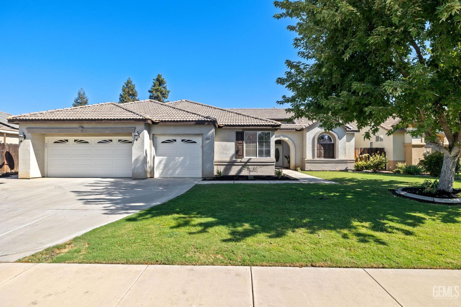 Bakersfield, California, 93312, United States, 4 Bedrooms Bedrooms, ,3 BathroomsBathrooms,Residential,For Sale,1933042