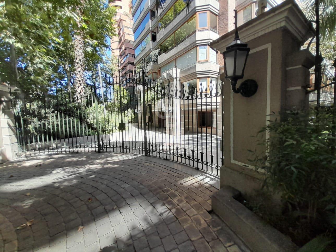 Vitacura, Chile, 3 Bedrooms Bedrooms, ,3 BathroomsBathrooms,Residential,For Sale,1752346