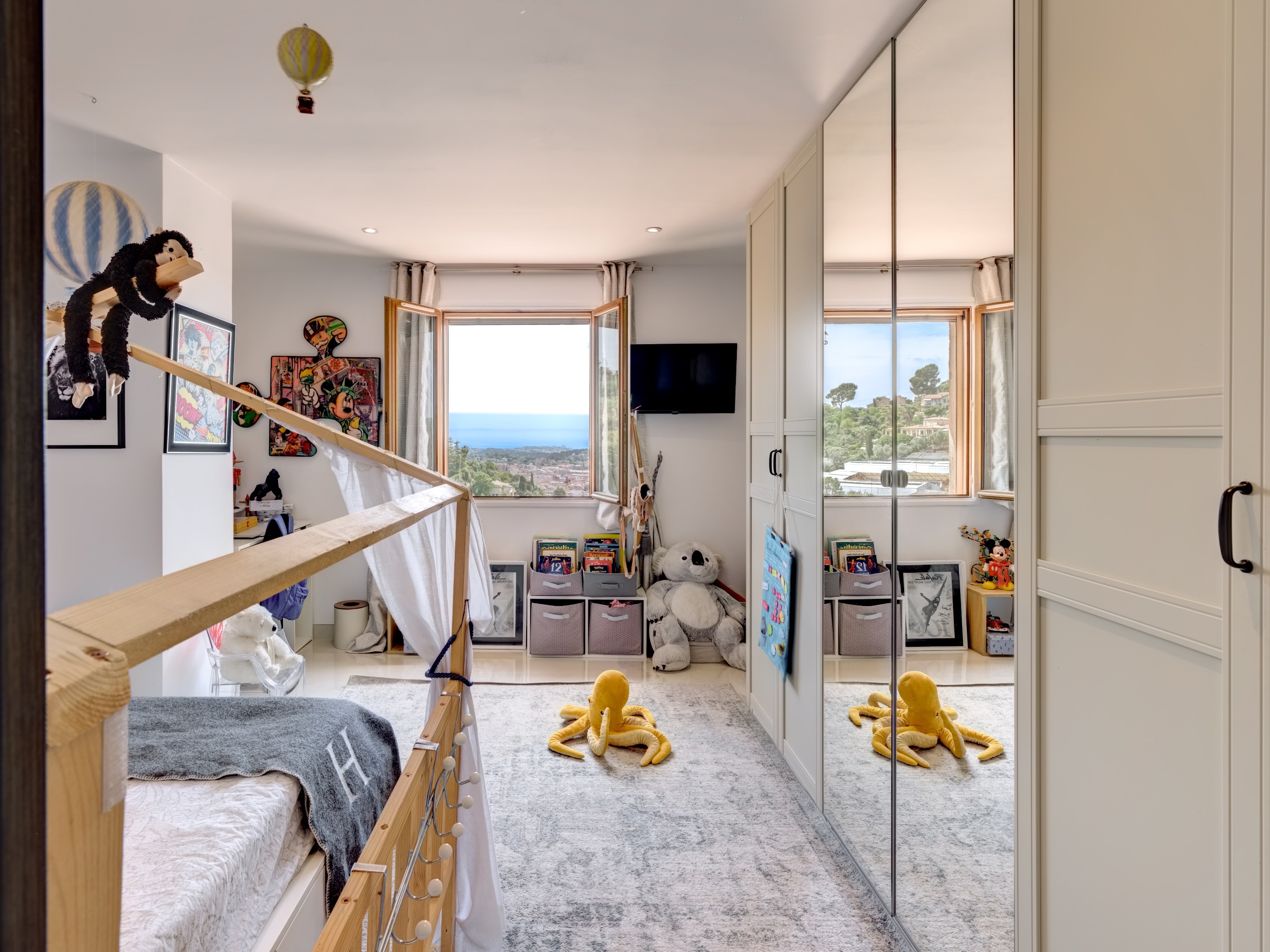  Renovated sea view villa for sale in Les Fumades, Vallauris, private gated esta… - 物件實景