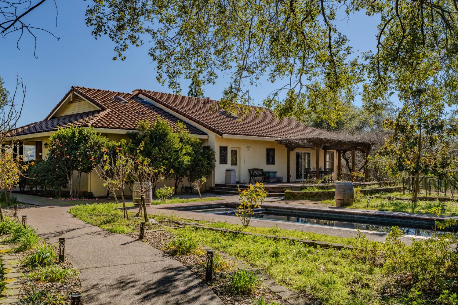 Plymouth, California, 95669, United States, 3 Bedrooms Bedrooms, ,3 BathroomsBathrooms,Residential,For Sale,1979143