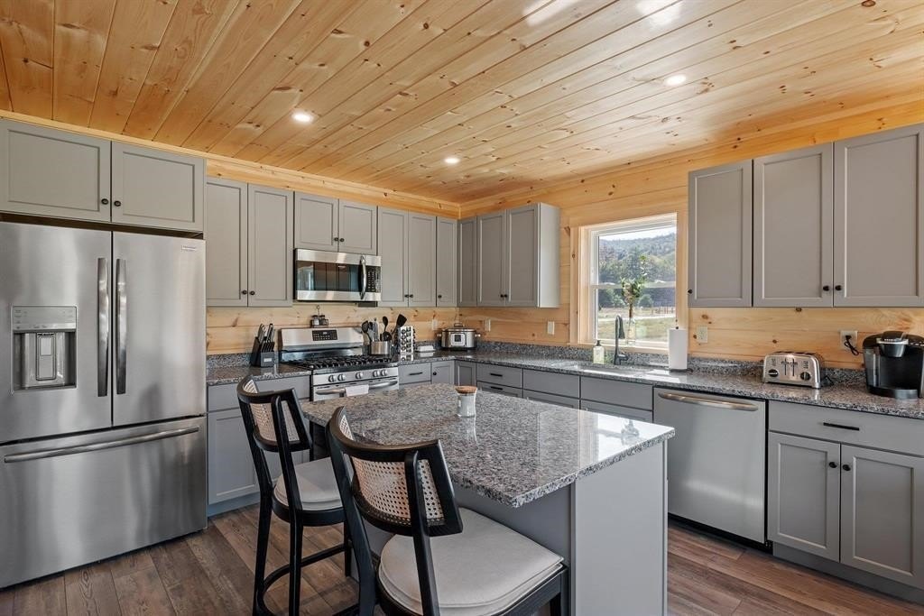 Thornton, New Hampshire, 03285, United States, 3 Bedrooms Bedrooms, ,3 BathroomsBathrooms,Residential,For Sale,1887581