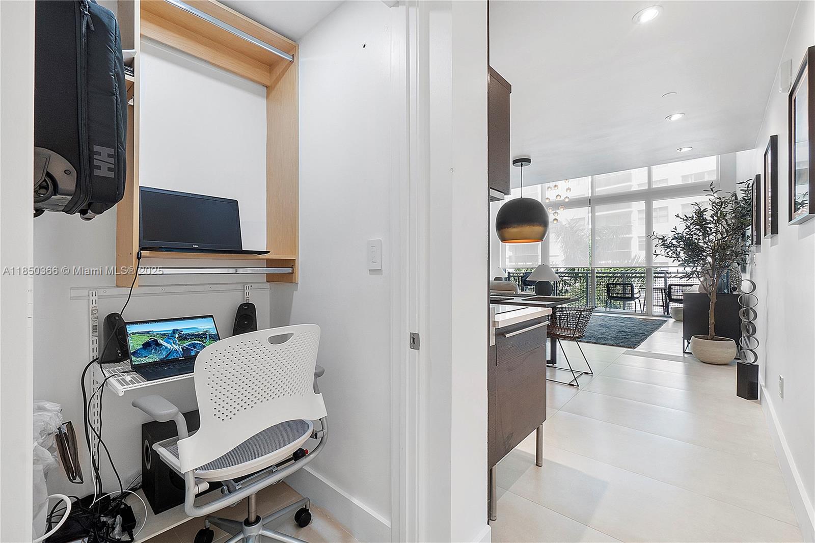 Miami Beach, Florida, 33140, United States, 1 Bedroom Bedrooms, ,1 BathroomBathrooms,Residential,For Sale,1906167