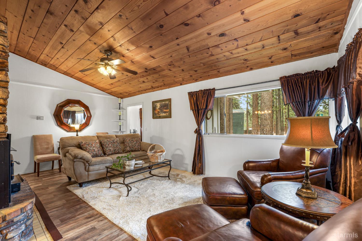 South Lake Tahoe, California, 96150, United States, 3 Bedrooms Bedrooms, ,2 BathroomsBathrooms,Residential,For Sale,2003328