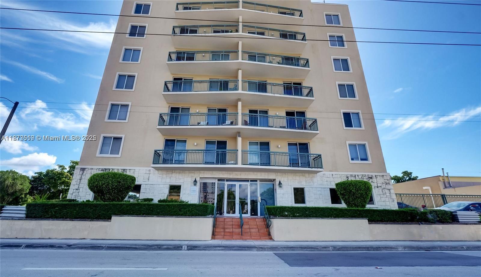 Miami, Florida, 33133, United States, 2 Bedrooms Bedrooms, ,2 BathroomsBathrooms,Residential,For Sale,1939288