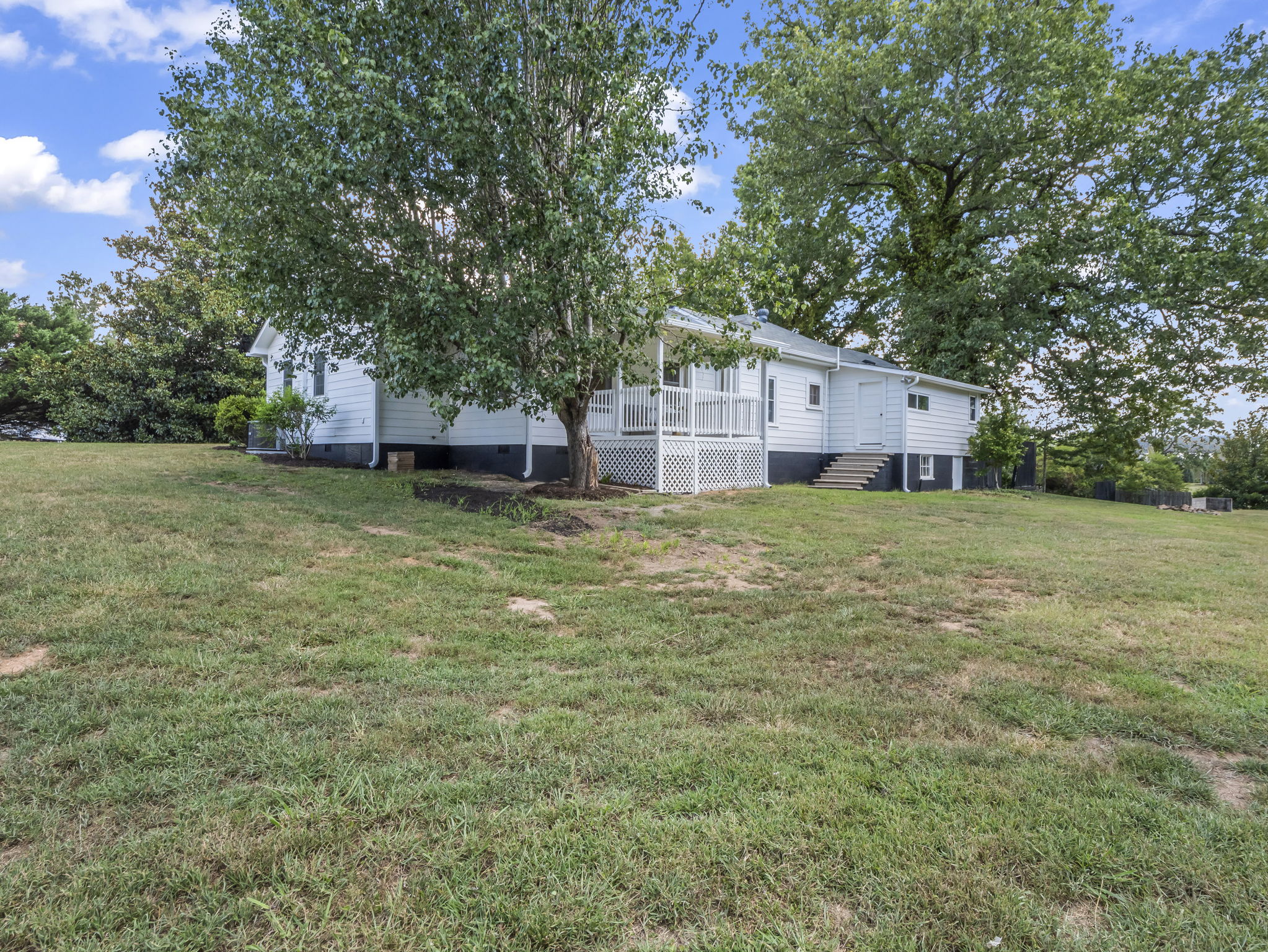 Tryon, North Carolina, 28782, United States, 3 Bedrooms Bedrooms, ,2 BathroomsBathrooms,Residential,For Sale,1927809