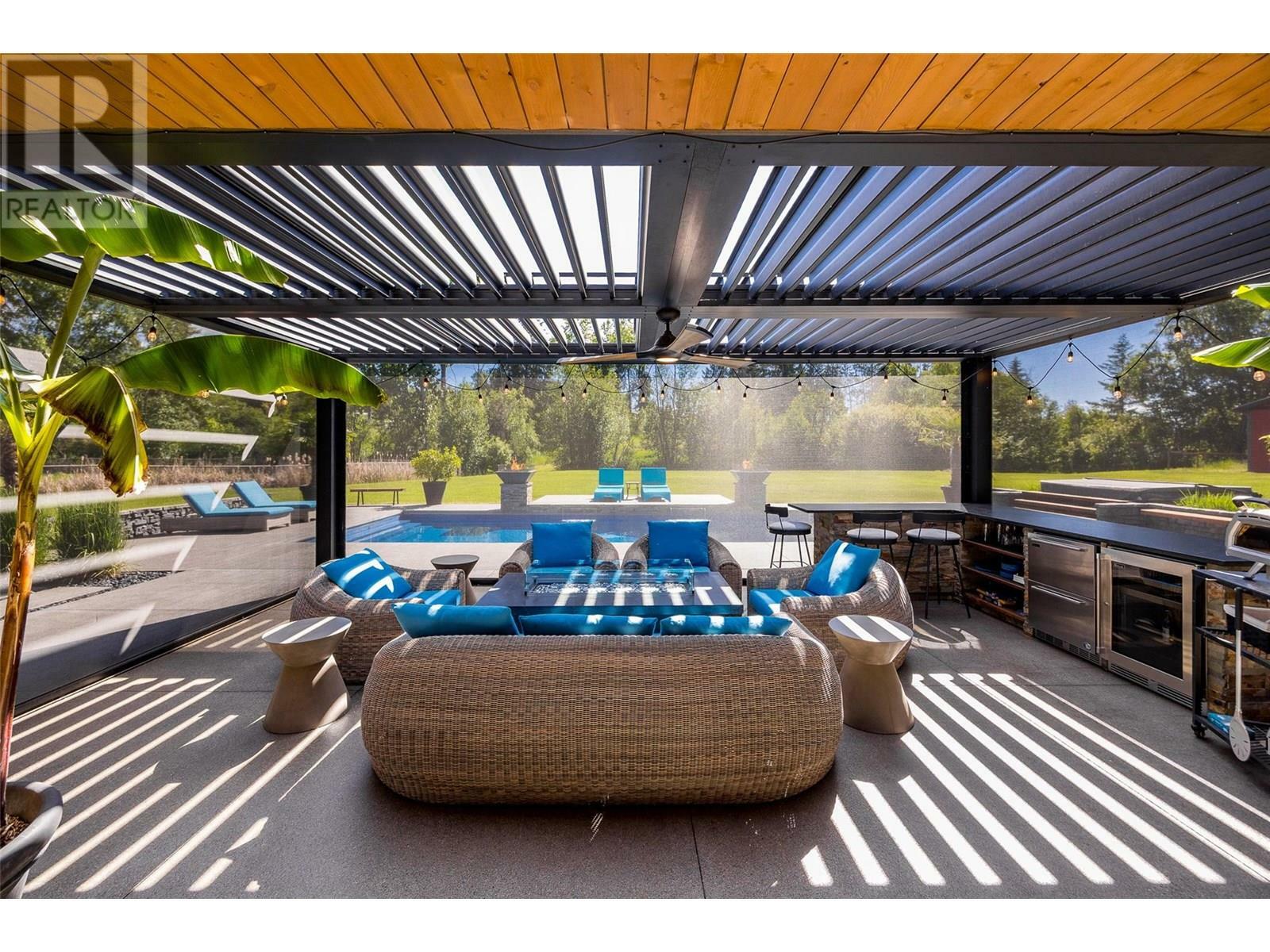 KELOWNA, British Columbia, V1W 4C5, CA, 5 Bedrooms Bedrooms, ,3 BathroomsBathrooms,Residential,For Sale,1883481