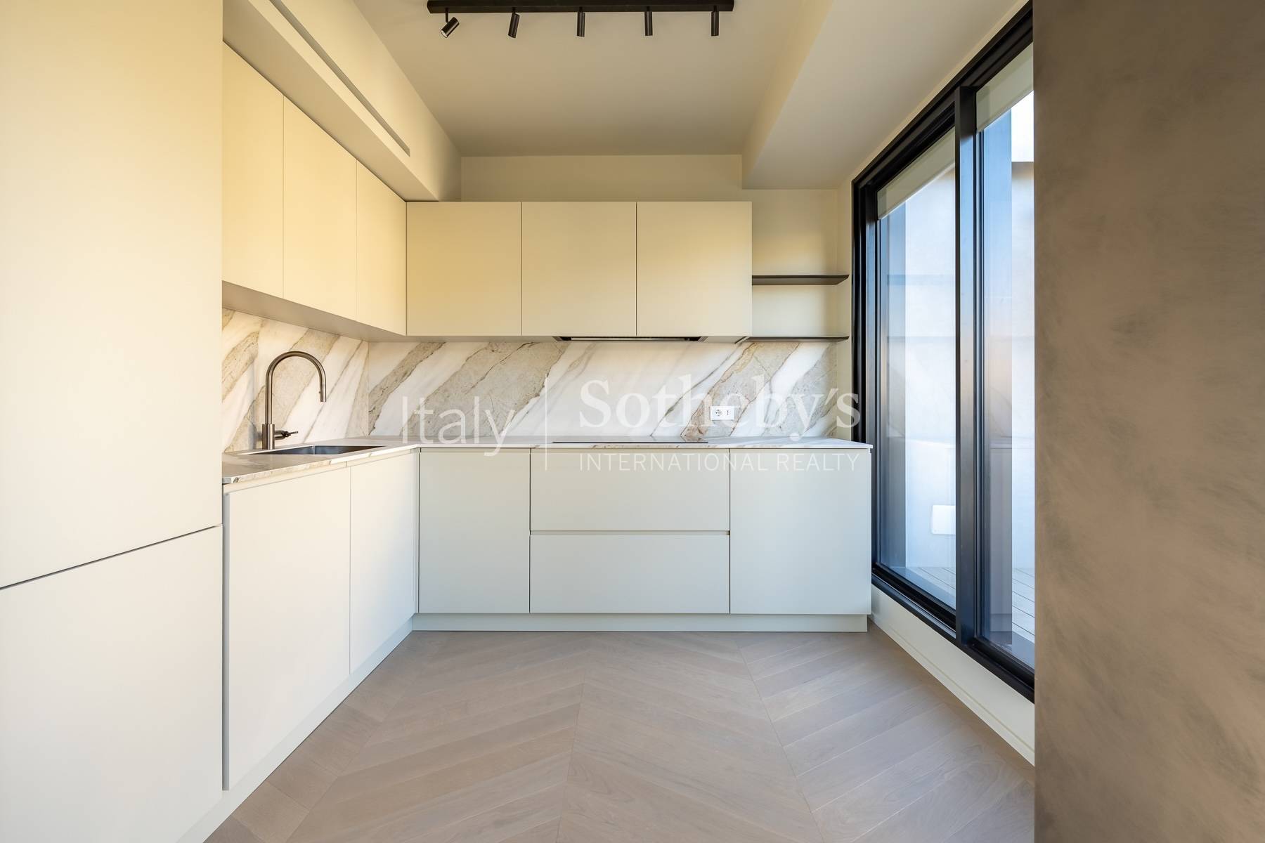  Splendid renovated penthouse with terrace in an exclusive street - 物件實景