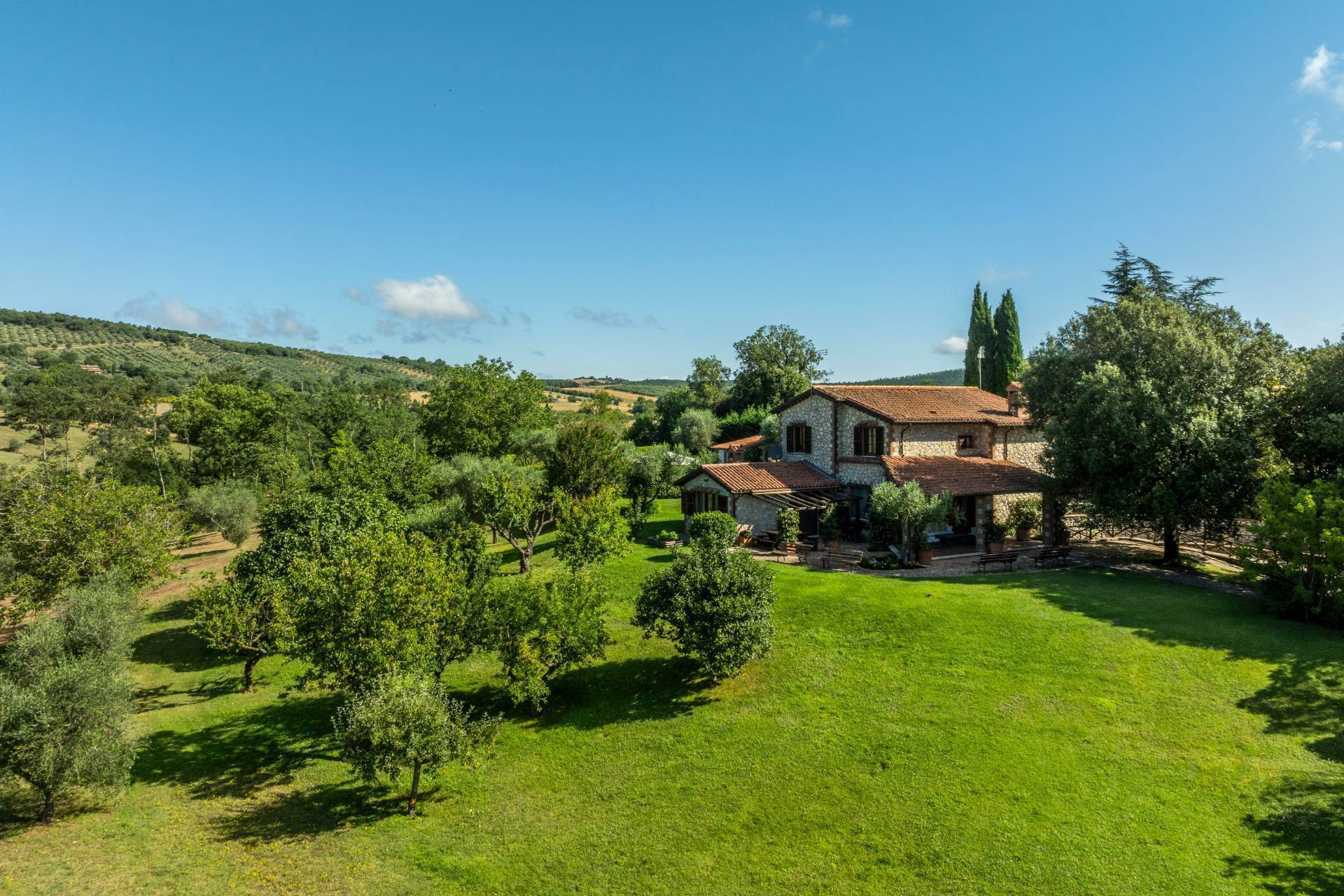 VIA DEL COLLE, Montecchio, Terni, 05020, IT, 4 Bedrooms Bedrooms, ,5 BathroomsBathrooms,Residential,For Sale,VIA DEL COLLE,1670517