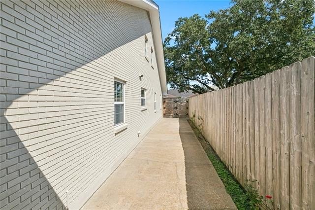 New Orleans, Louisiana, 70122, United States, 5 Bedrooms Bedrooms, ,3 BathroomsBathrooms,Residential,For Sale,1980126