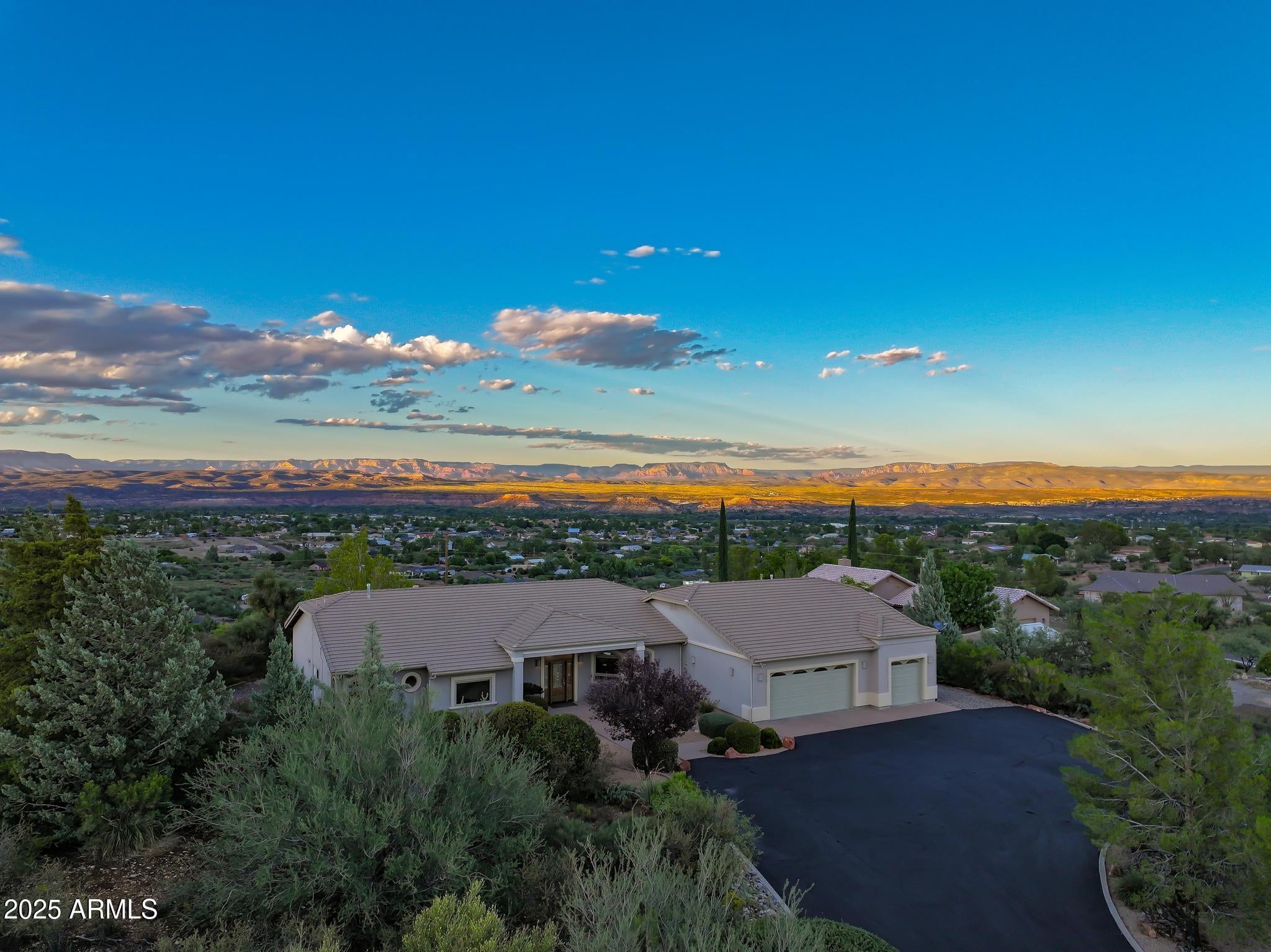 Cottonwood, Arizona, 86326, United States, 3 Bedrooms Bedrooms, ,3 BathroomsBathrooms,Residential,For Sale,1992035