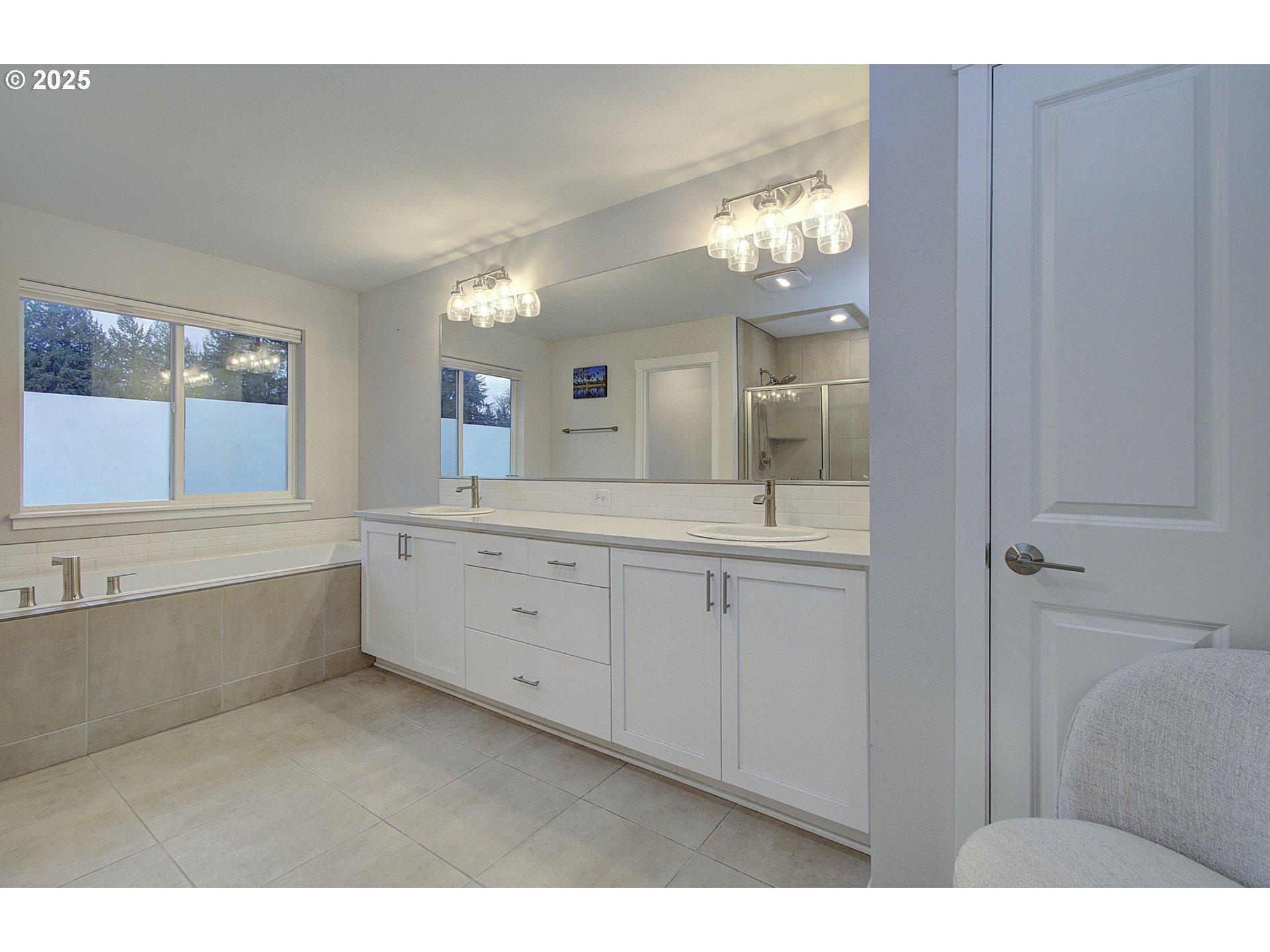 Vancouver, Washington, 98665, United States, 4 Bedrooms Bedrooms, ,2 BathroomsBathrooms,Residential,For Sale,2000903