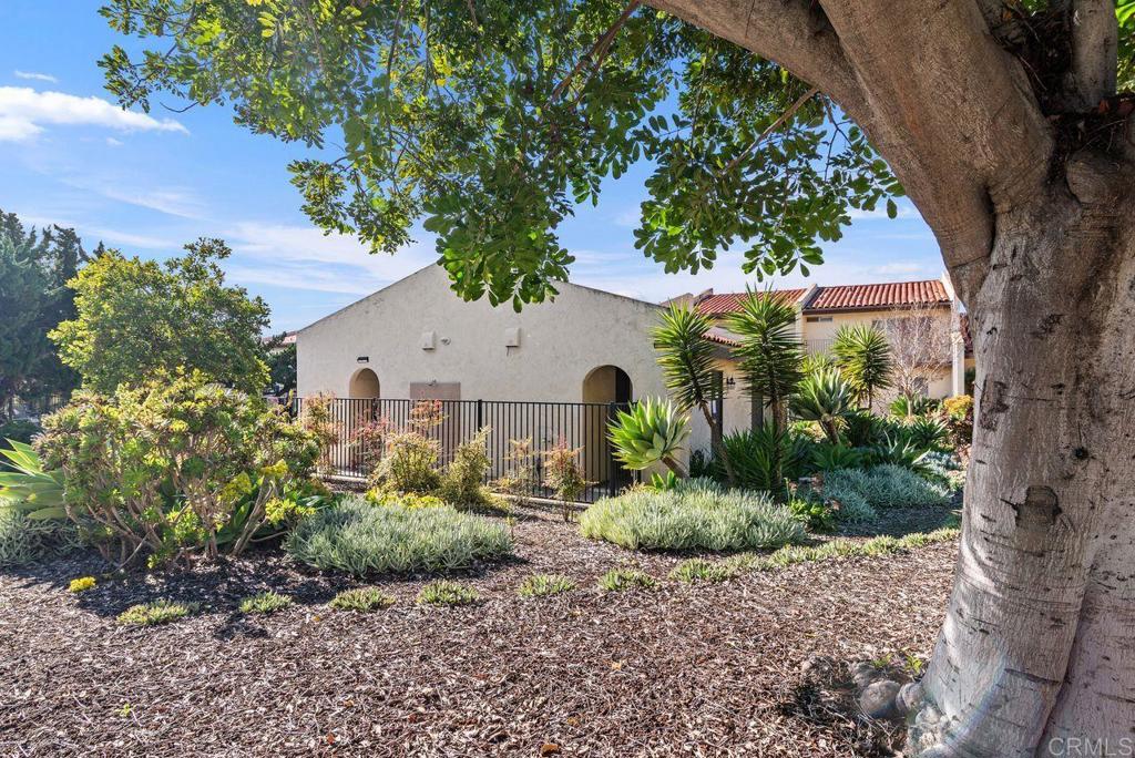 Vista, California, 92084, United States, 2 Bedrooms Bedrooms, ,3 BathroomsBathrooms,Residential,For Sale,1987849