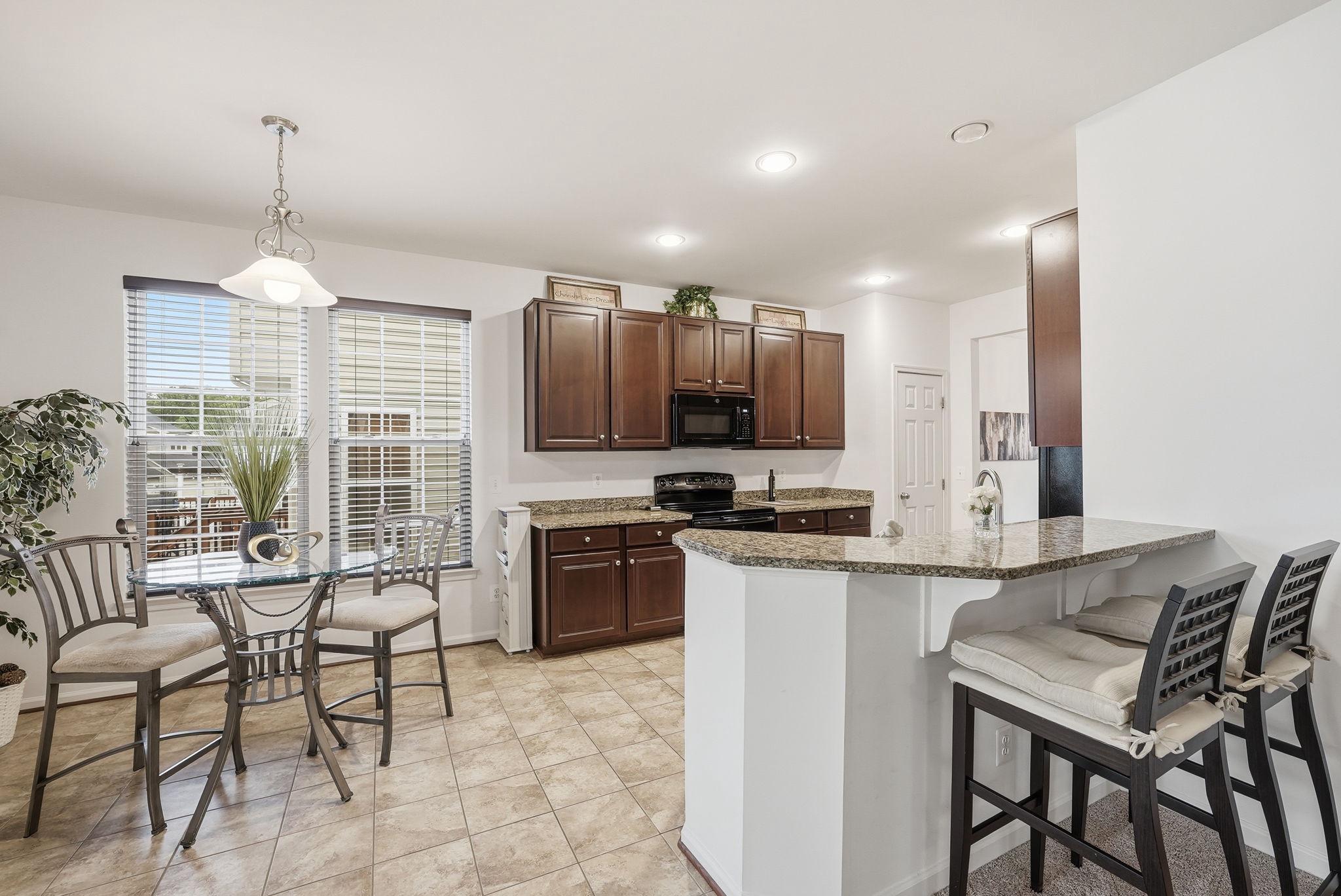 Woodbridge, Virginia, 22191, United States, 3 Bedrooms Bedrooms, ,3 BathroomsBathrooms,Residential,For Sale,2049196