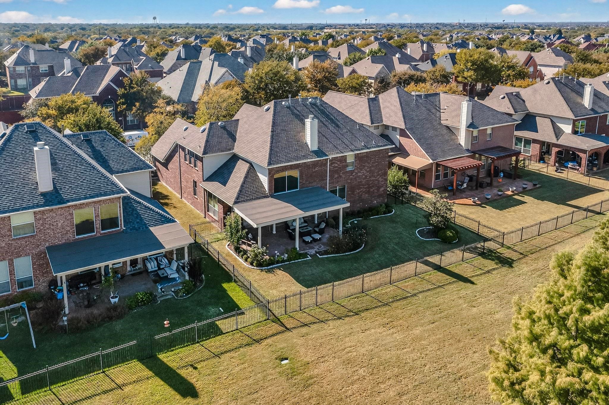 Frisco, Texas, 75034, United States, 5 Bedrooms Bedrooms, ,4 BathroomsBathrooms,Residential,For Sale,1986081