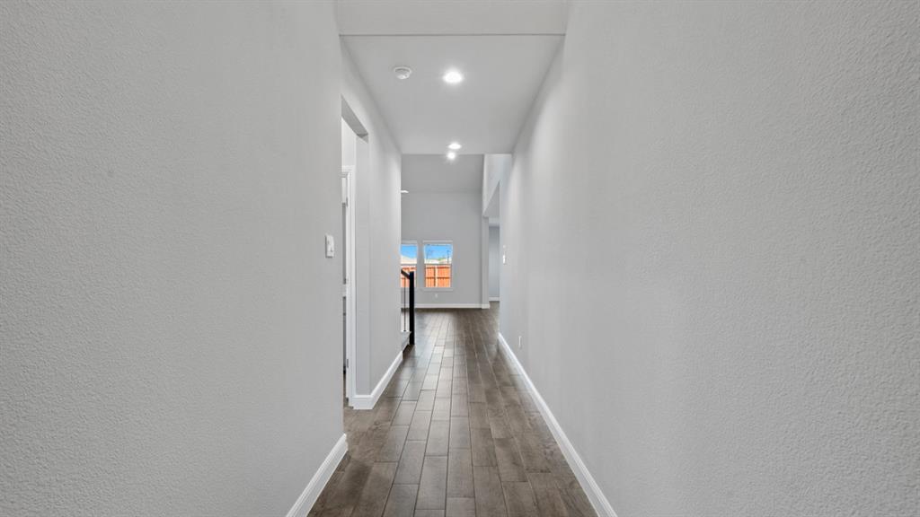 Mansfield, Texas, 76063, United States, 5 Bedrooms Bedrooms, ,3 BathroomsBathrooms,Residential,For Sale,1937196