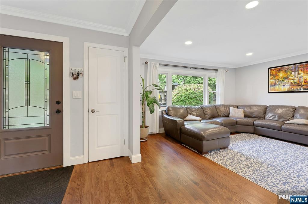 River Edge, New Jersey, 07661, United States, 4 Bedrooms Bedrooms, ,3 BathroomsBathrooms,Residential,For Sale,1988189