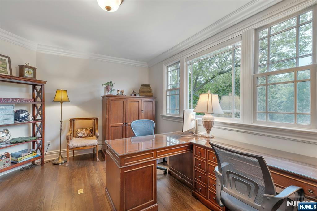 Ramsey, New Jersey, 07446, United States, 6 Bedrooms Bedrooms, ,5 BathroomsBathrooms,Residential,For Sale,1847263
