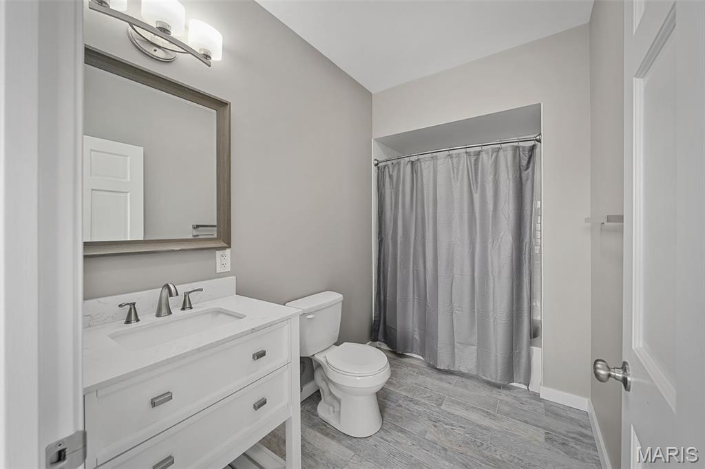 Elsberry, Missouri, 63343, United States, 3 Bedrooms Bedrooms, ,2 BathroomsBathrooms,Residential,For Sale,1828292