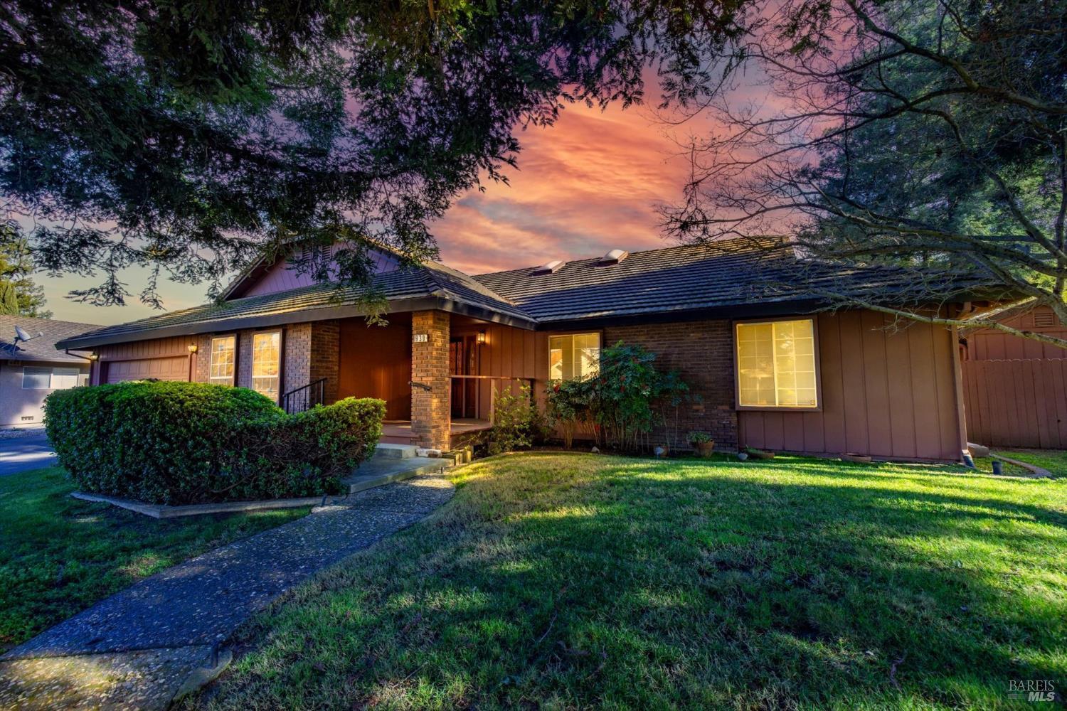 Dixon, California, 95620, United States, 3 Bedrooms Bedrooms, ,3 BathroomsBathrooms,Residential,For Sale,2012017