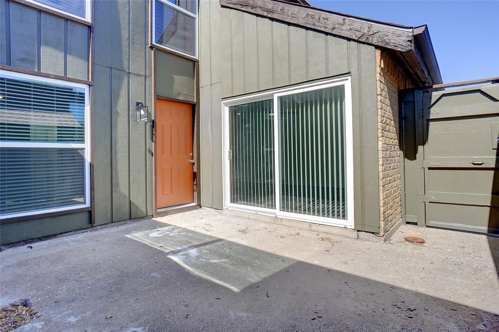 Dallas, Texas, 75236, United States, 23 Bedrooms Bedrooms, ,20 BathroomsBathrooms,Residential,For Sale,1983380