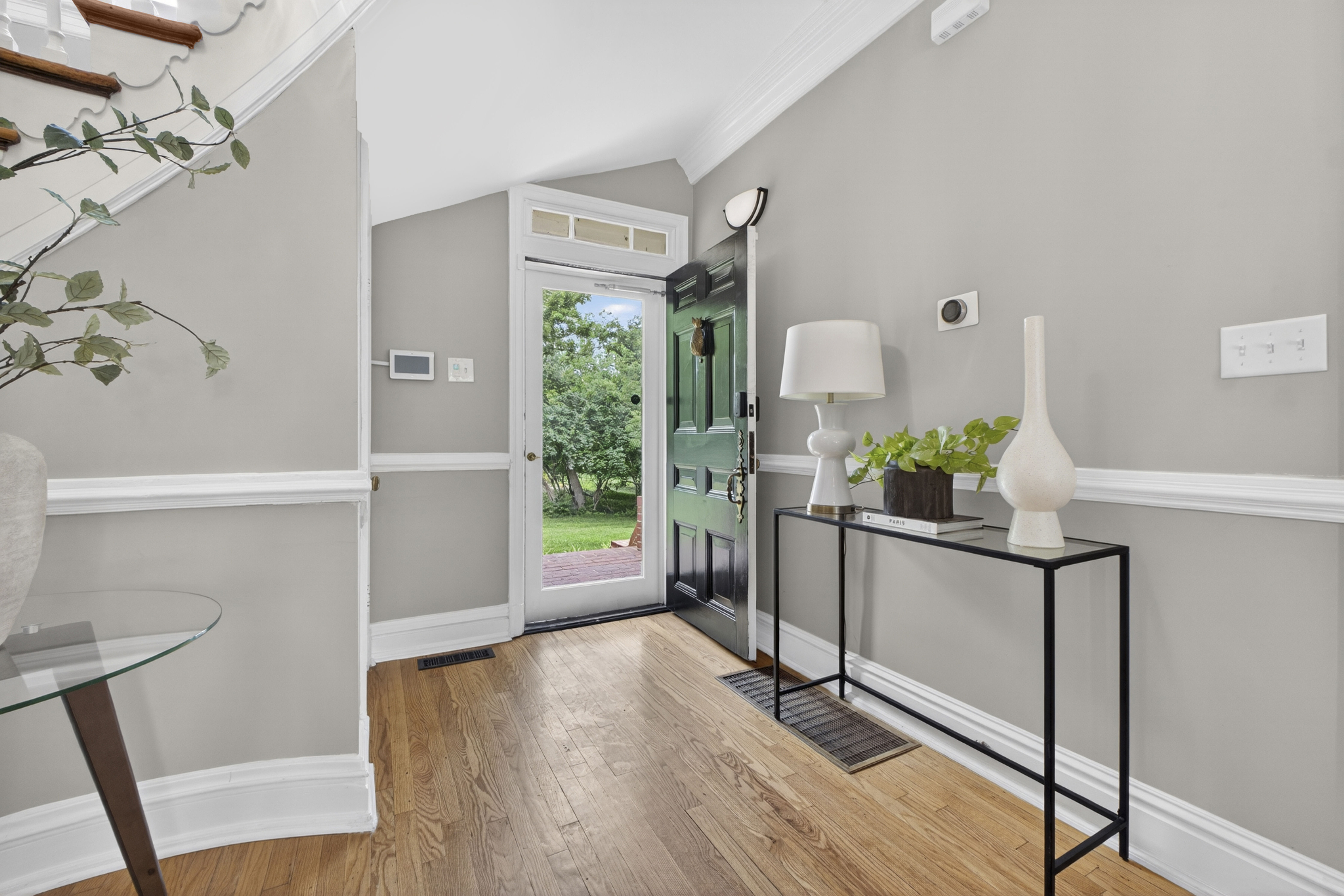  Timeless Mediterranean Revival Blends European Elegance & Hollywood Glamour - 物件實景