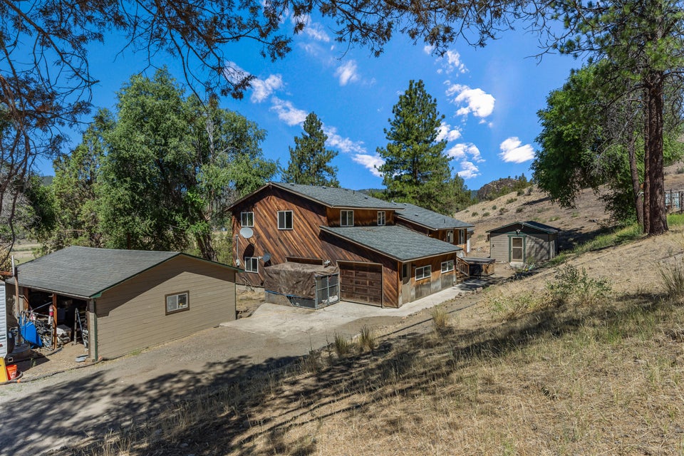 Prineville, Oregon, 97754, United States, 3 Bedrooms Bedrooms, ,3 BathroomsBathrooms,Residential,For Sale,1850319