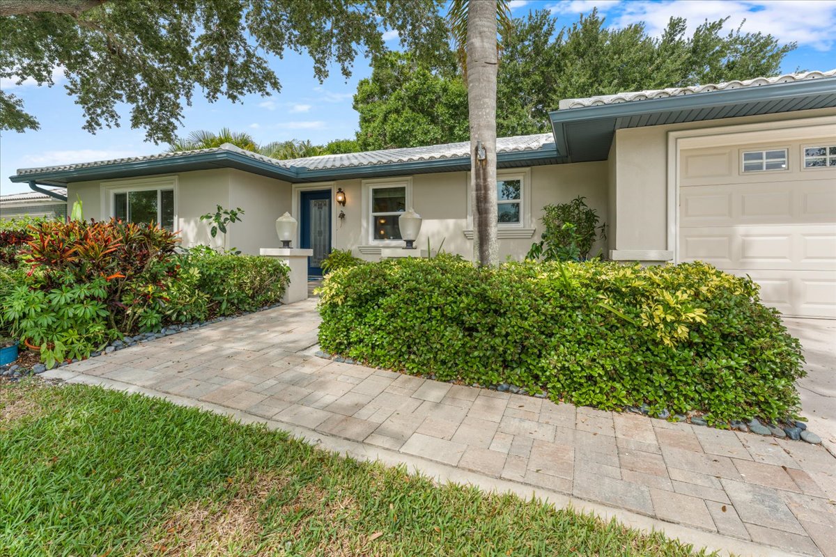 Seminole, Florida, 33772, United States, 3 Bedrooms Bedrooms, ,2 BathroomsBathrooms,Residential,For Sale,2048345