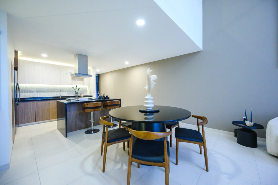 Morelia, Michoacán de Ocampo, 58000, Mexico, 2 Bedrooms Bedrooms, ,3 BathroomsBathrooms,Residential,For Sale,1995721