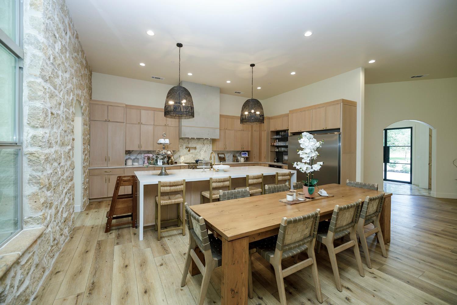 Modesto, California, 95357, United States, 4 Bedrooms Bedrooms, ,4 BathroomsBathrooms,Residential,For Sale,1976586