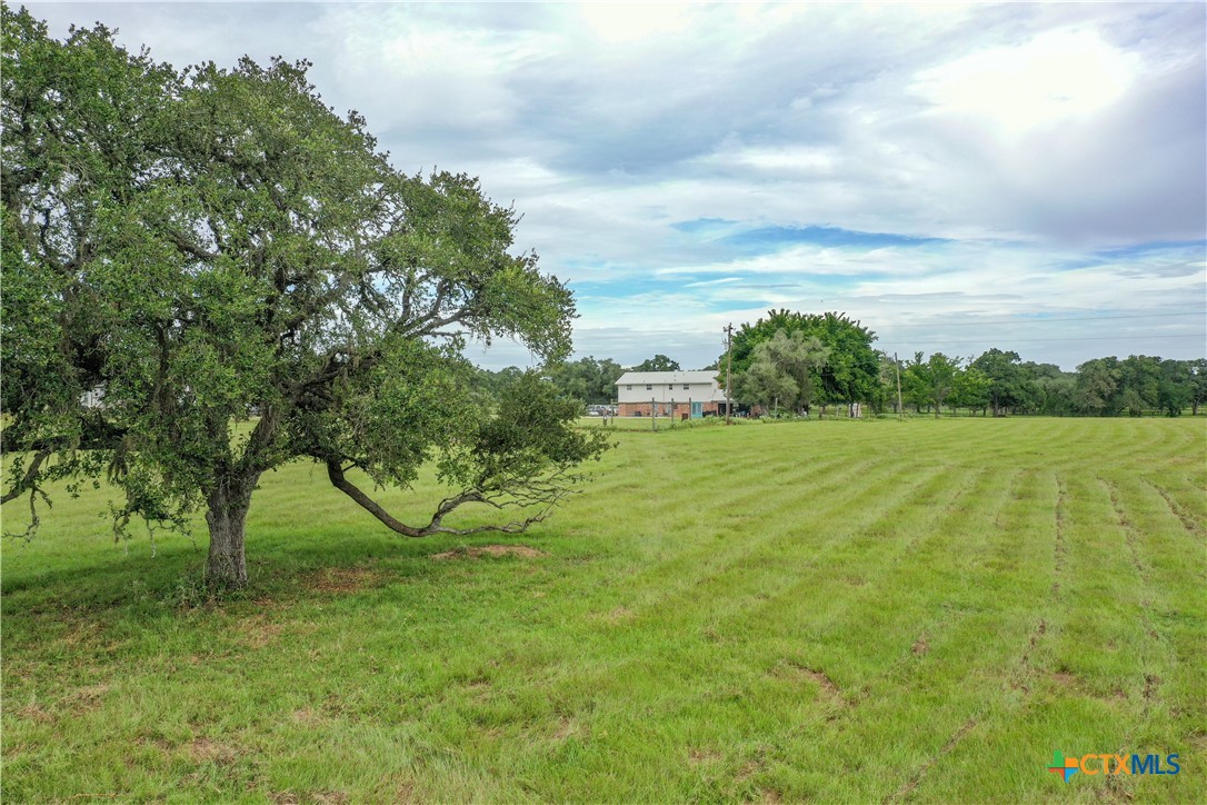6072 County Road 122, Hallettsville, Texas, 77964, United States, 4 Bedrooms Bedrooms, ,2 BathroomsBathrooms,Residential,For Sale,6072 County Road 122,1589368