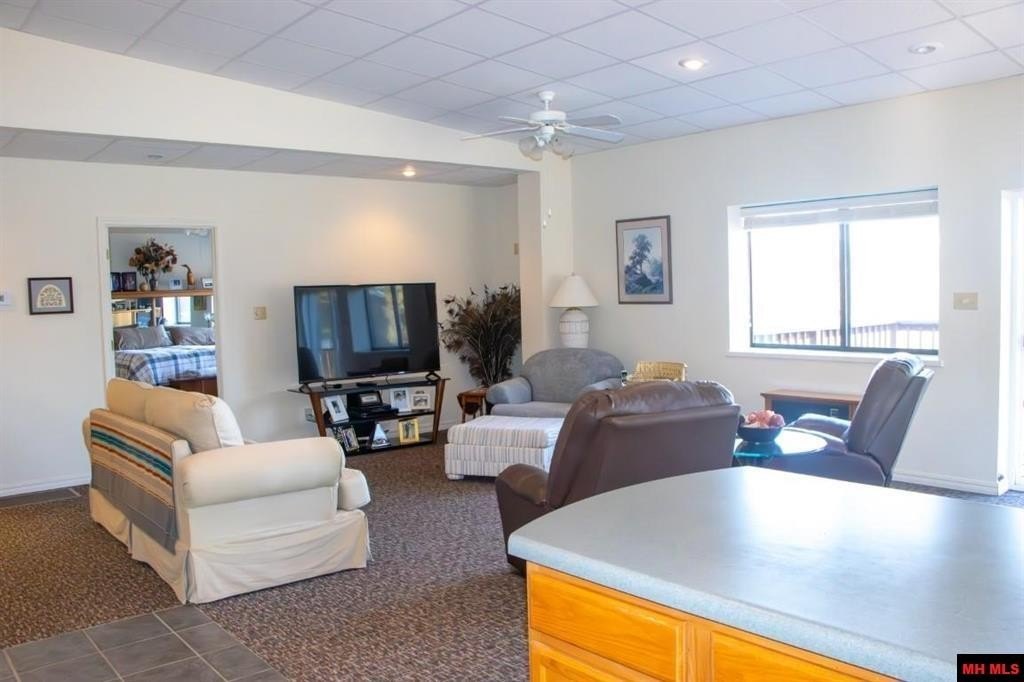 Mountain Home, Arkansas, 72653, United States, 1 Bedroom Bedrooms, ,1 BathroomBathrooms,Residential,For Sale,1974549