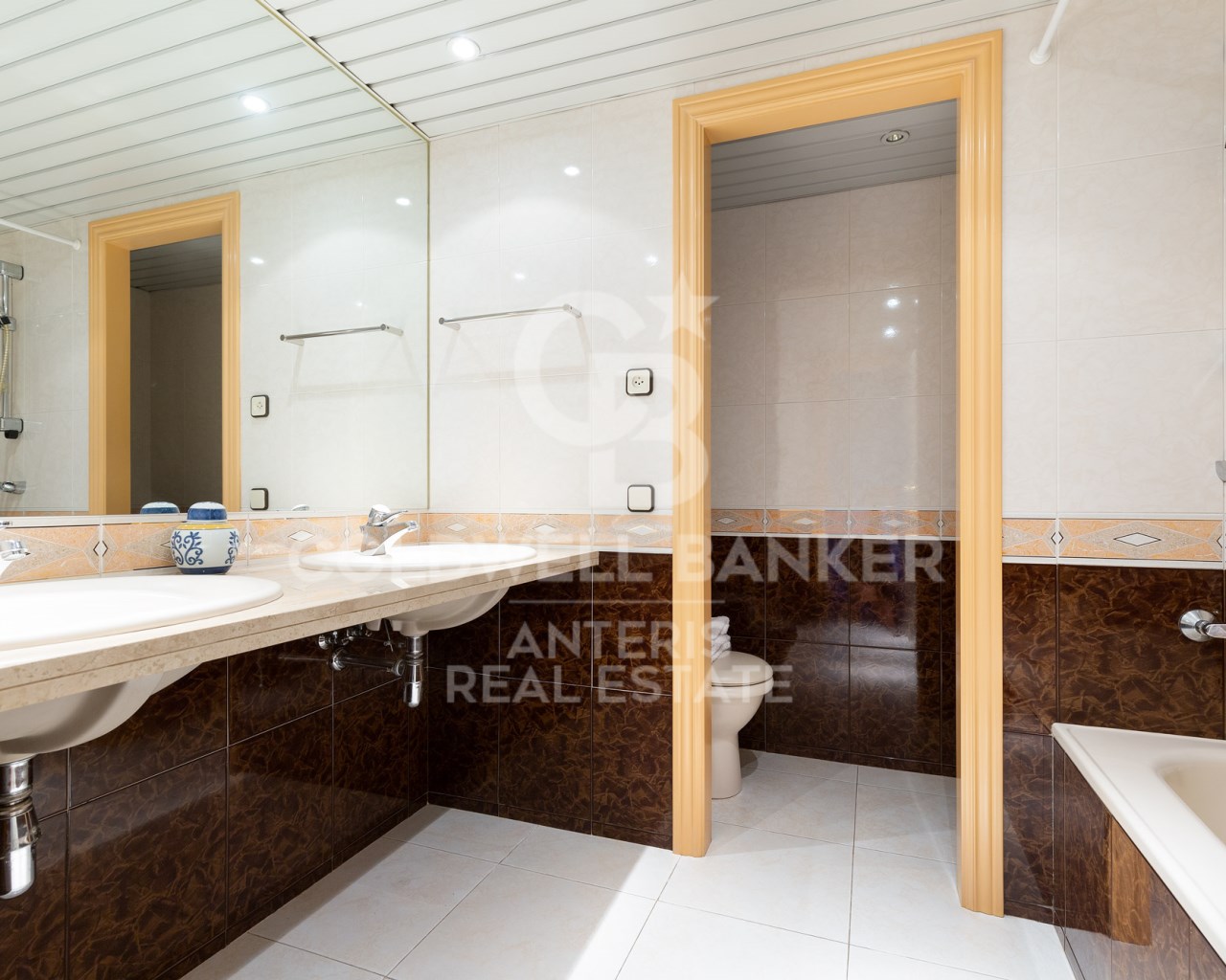 Barcelona, Barcelona, Eixample, La Nova Esquerra d, Barcelona, Catalonia, ES, 6 Bedrooms Bedrooms, ,5 BathroomsBathrooms,Residential,For Sale,Barcelona, Barcelona, Eixample, La Nova Esquerra d,1619004