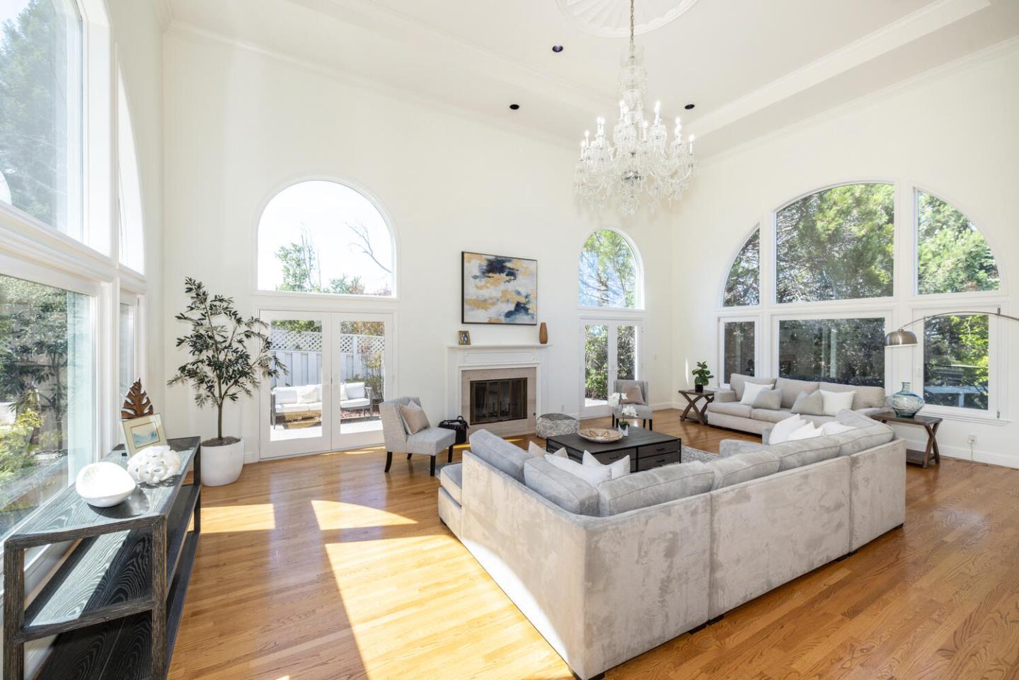 Hillsborough, California, 94010, United States, 5 Bedrooms Bedrooms, ,5 BathroomsBathrooms,Residential,For Sale,1940320