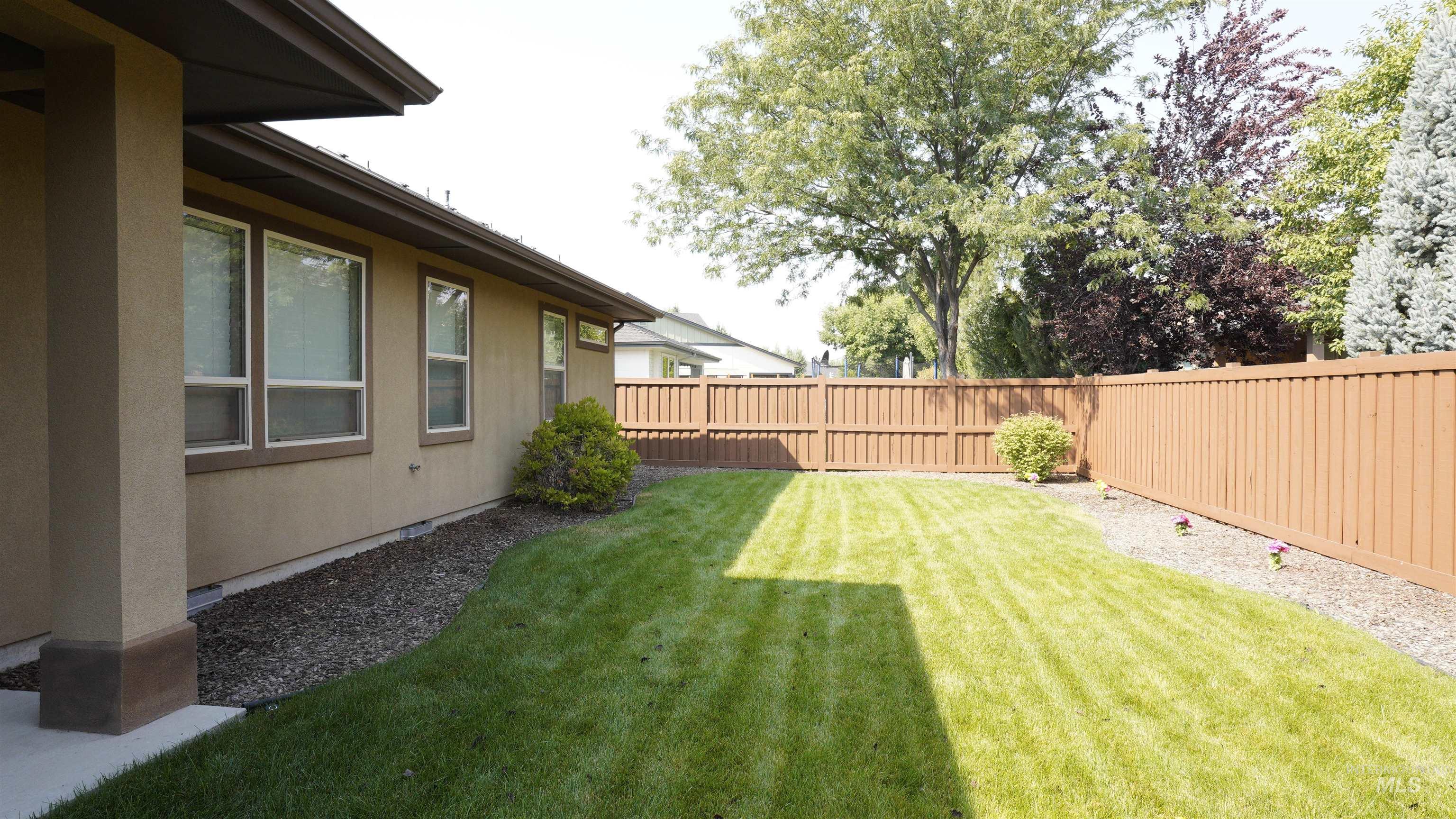 5854 N Rosa Springs Ave., Meridian, Idaho, 83646, United States, 4 Bedrooms Bedrooms, ,Residential,For Sale,5854 N Rosa Springs Ave.,1625411