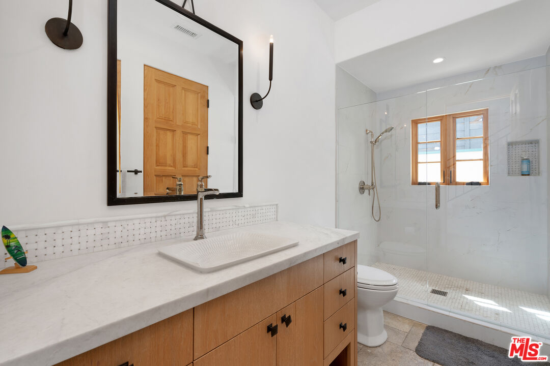 Malibu, California, 90265, United States, 3 Bedrooms Bedrooms, ,3 BathroomsBathrooms,Residential,For Sale,2002033