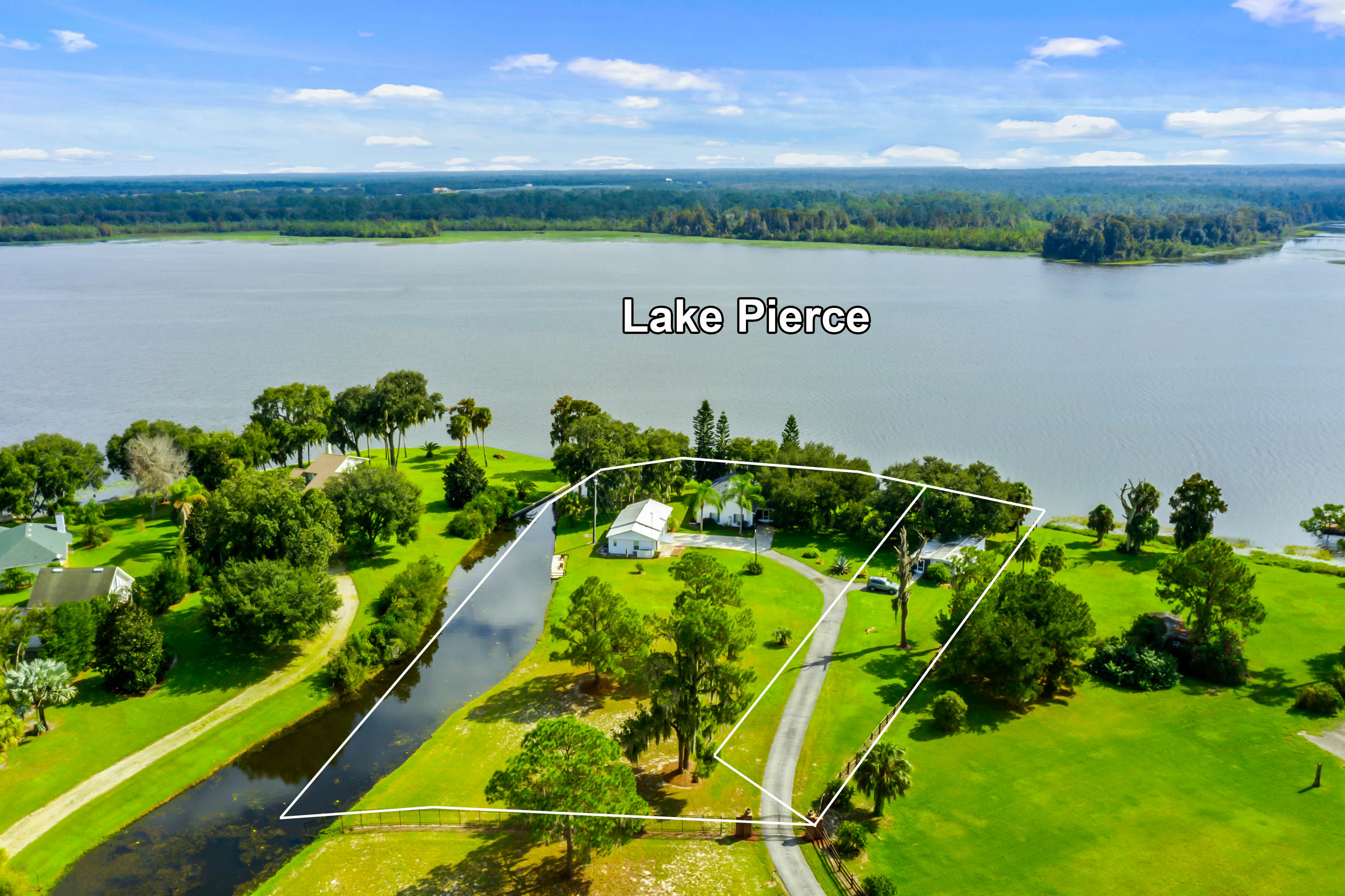 LAKE WALES, Florida, 33898, United States, 6 Bedrooms Bedrooms, ,5 BathroomsBathrooms,Residential,For Sale,1974565