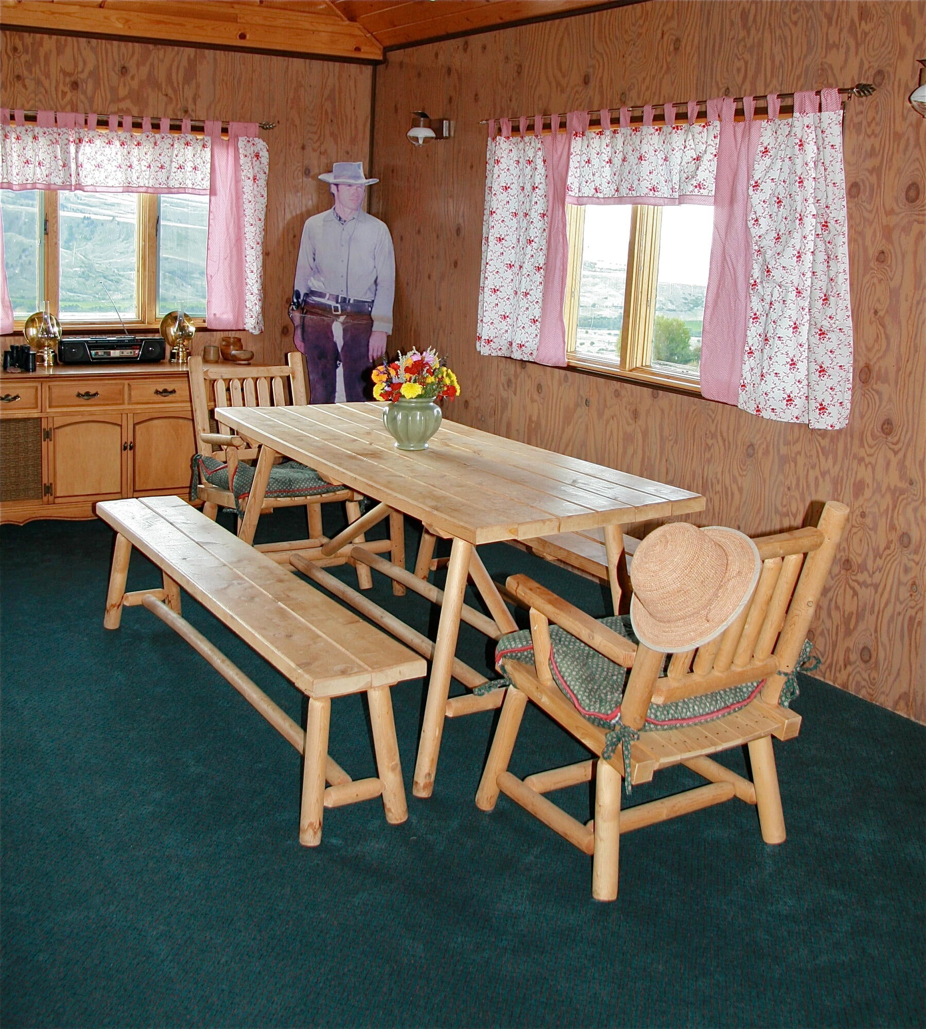 Big Horn, Wyoming, 82833, United States, 3 Bedrooms Bedrooms, ,4 BathroomsBathrooms,Residential,For Sale,2011301