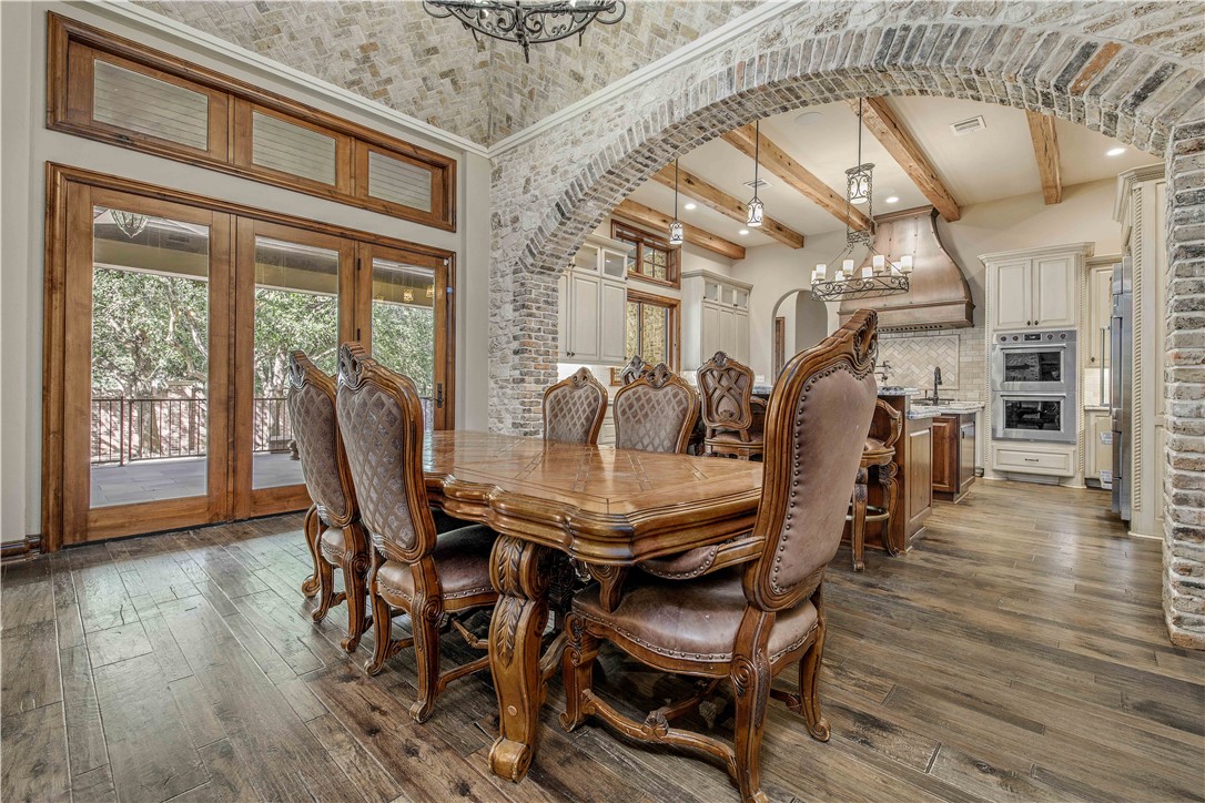 Bryan, Texas, 77802, United States, 4 Bedrooms Bedrooms, ,6 BathroomsBathrooms,Residential,For Sale,2015305