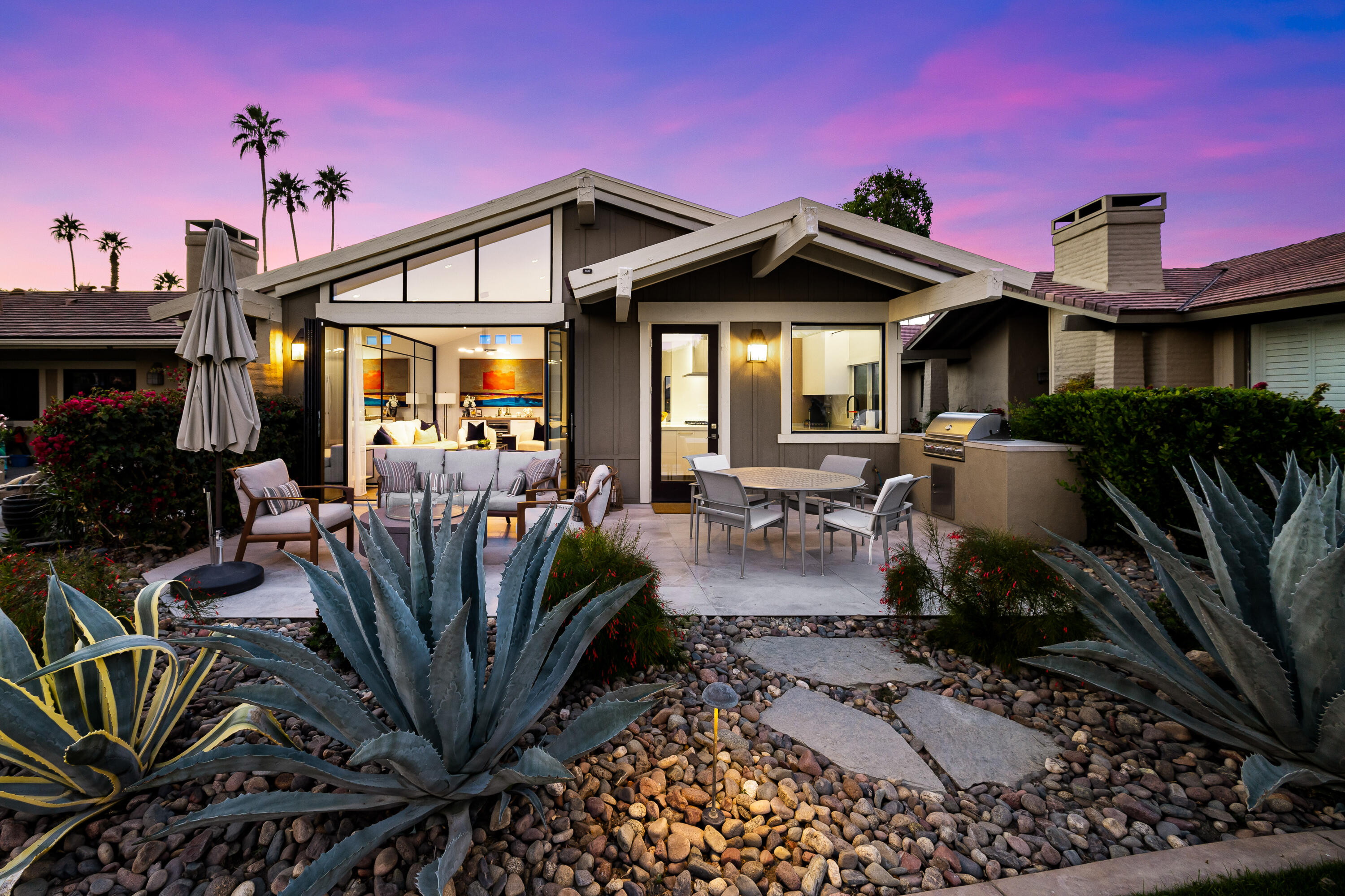 Palm Desert, California, 92211, United States, 2 Bedrooms Bedrooms, ,2 BathroomsBathrooms,Residential,For Sale,2003447