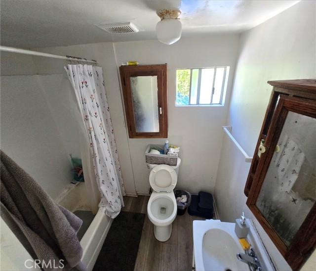 Whittier, California, 90601, United States, 2 Bedrooms Bedrooms, ,2 BathroomsBathrooms,Residential,For Sale,1982900