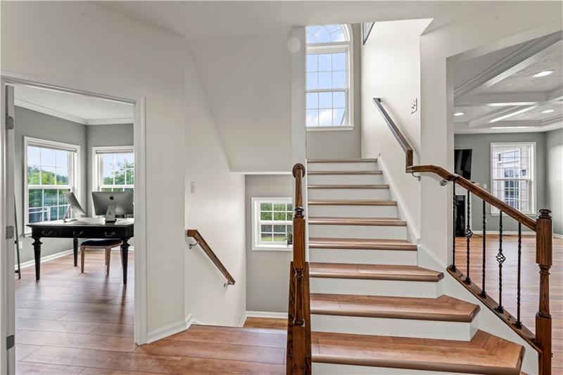 Canonsburg, Pennsylvania, 15317, United States, 5 Bedrooms Bedrooms, ,4 BathroomsBathrooms,Residential,For Sale,1914664