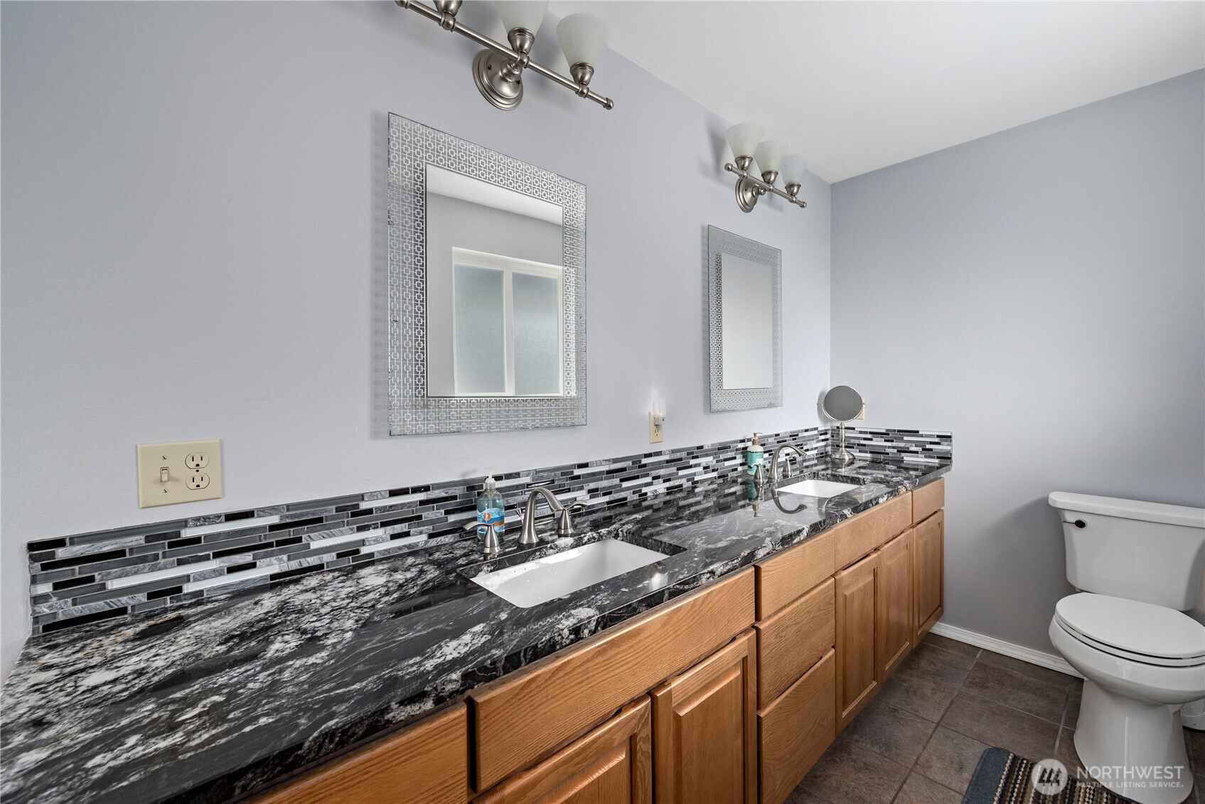 Oak Harbor, Washington, 98277, United States, 5 Bedrooms Bedrooms, ,2 BathroomsBathrooms,Residential,For Sale,2000673