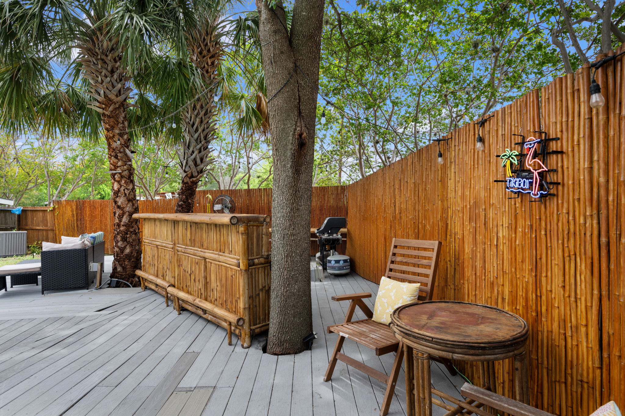  Modern Ranch -Style Living on Corner Lot - 物件實景