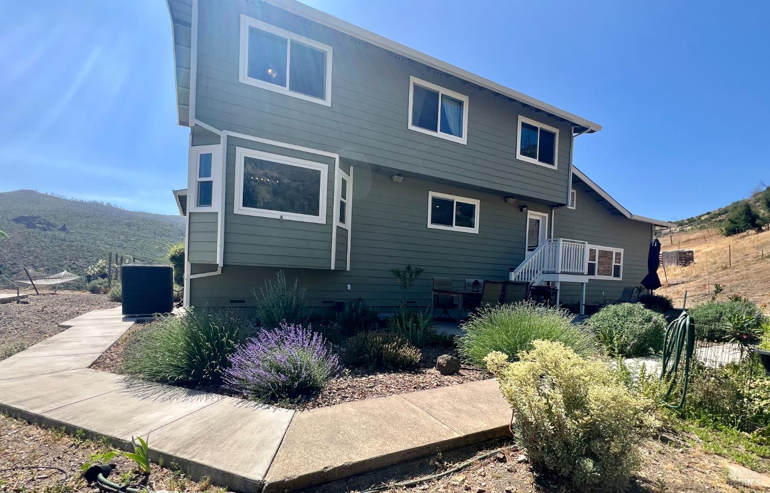 Napa, California, 94558, United States, 4 Bedrooms Bedrooms, ,3 BathroomsBathrooms,Residential,For Sale,1987596