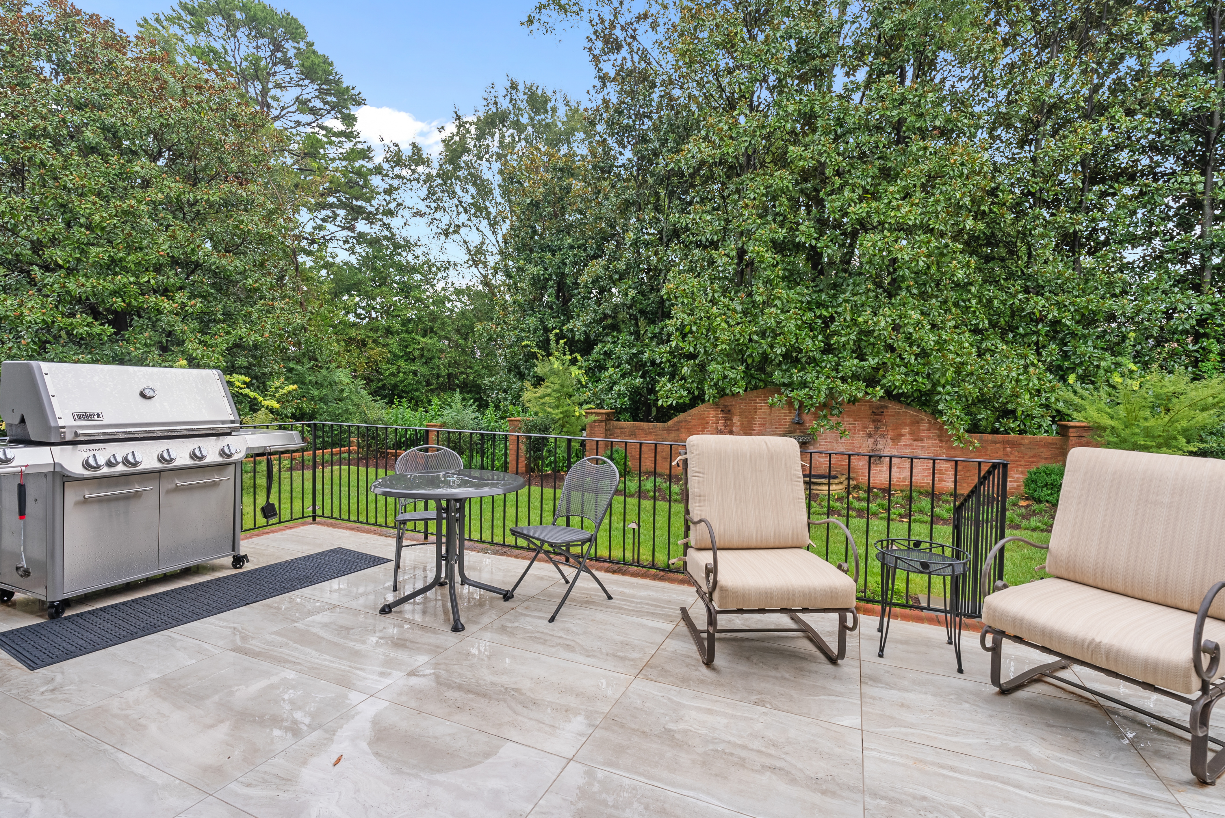  504 Hidden Hills Drive, Greenville, SC 29605 - 物件實景